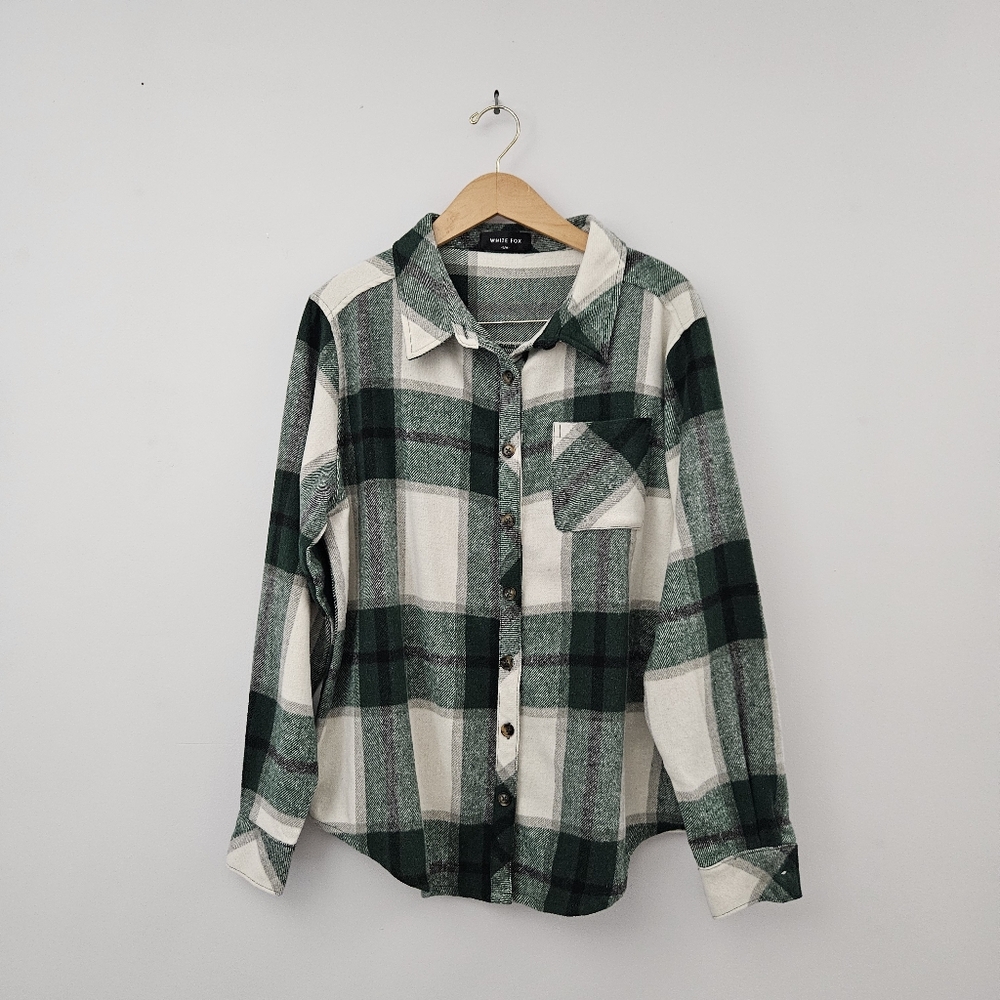 White Fox Womens Plaid Button Down Farmer Shirt Sz S/M